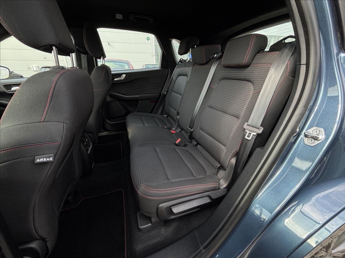 Ford Kuga SUV / Terénní 1,5 l 110 kw