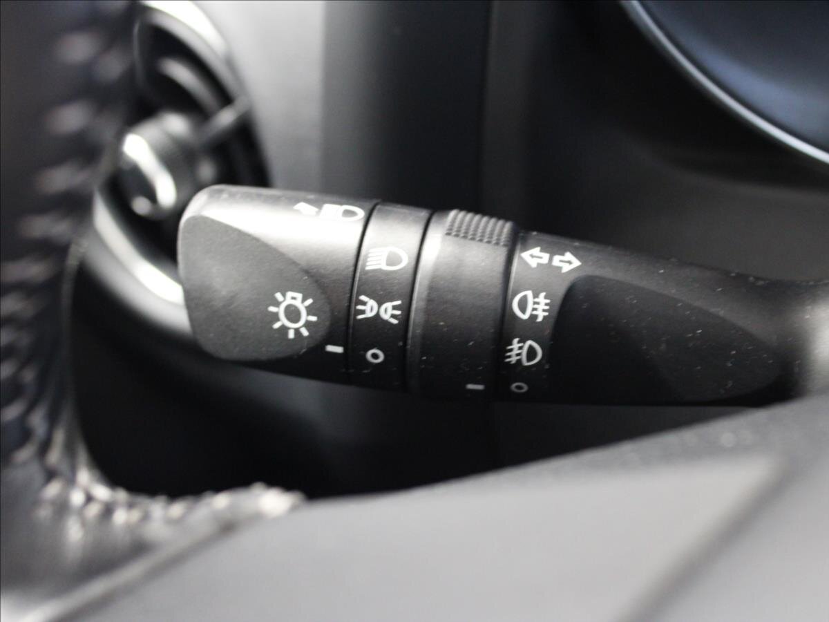 Toyota Auris Hatchback 1,2 l 85 kw