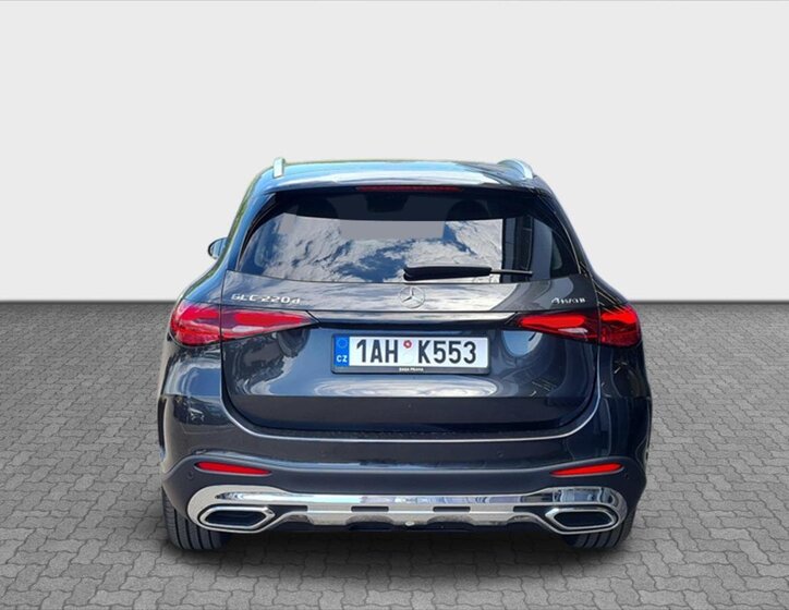 Mercedes-Benz GLC SUV 2,0 l 145 kw