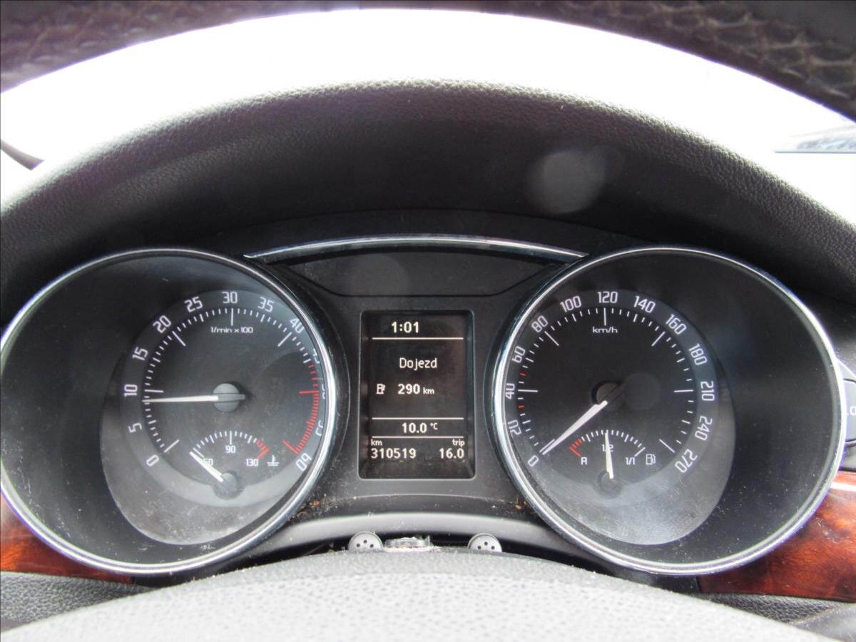 Škoda Superb Kombi 1,9 l 77 kw