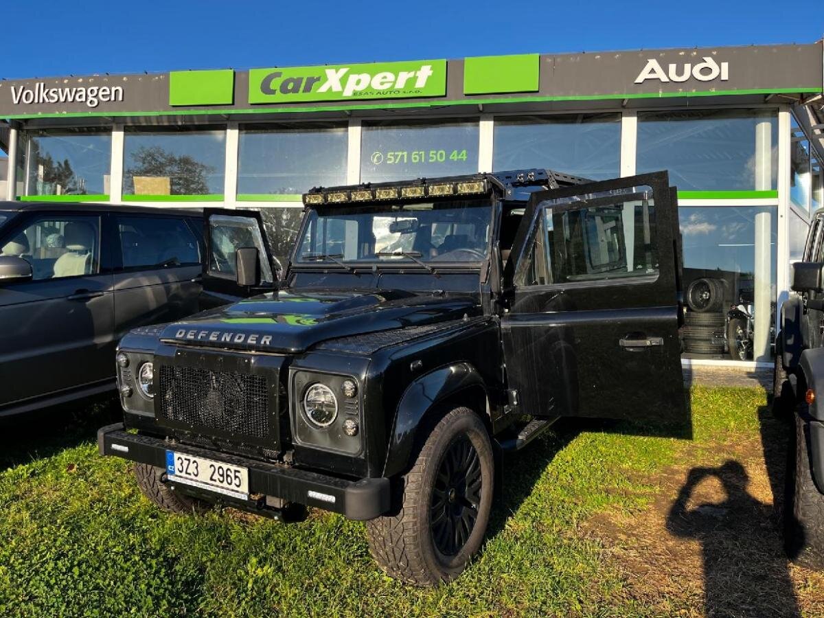 Land Rover Defender SUV / Terénní 2,2 l 90 kw