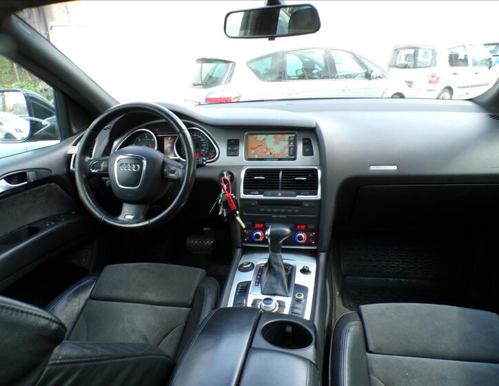 Audi Q7 Kombi 3,0 l 176 kw