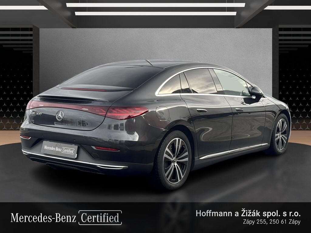 Mercedes-Benz EQE Sedan / Limuzína 0,0 180 kw