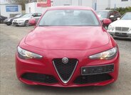 Alfa Romeo Giulia Sedan / Limuzína 2,1 l 110 kw