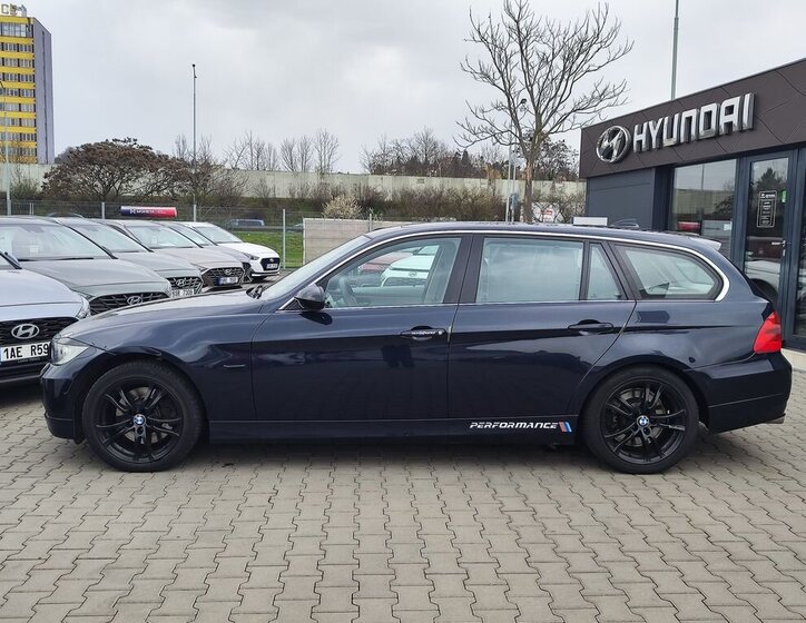 BMW Řada 3 Kombi 3,0 l 170 kw