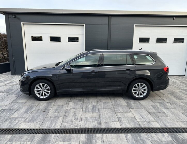 Volkswagen Passat Kombi 1,5 l 110 kw