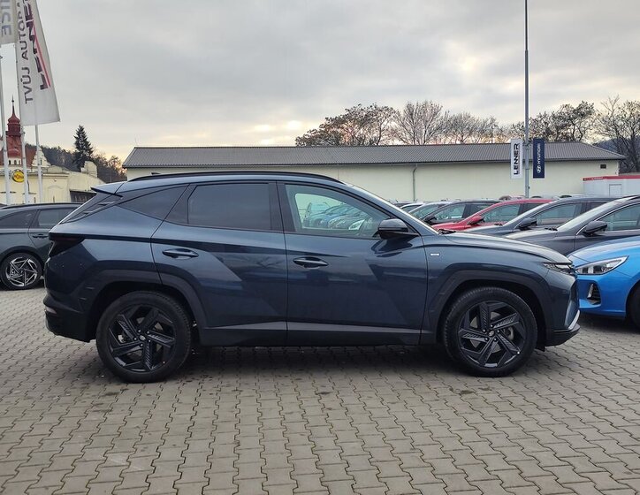 Hyundai Tucson 4