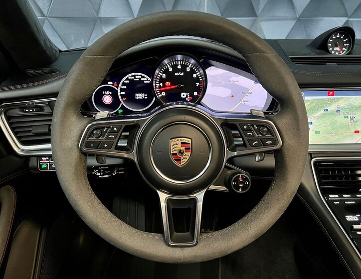 Porsche Panamera 13