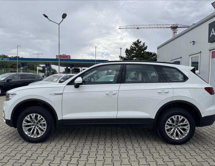 Volkswagen Touareg 4