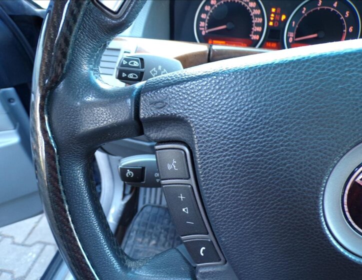 BMW Řada 7 Sedan / Limuzína 3,6 l 200 kw