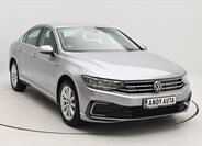 Volkswagen Passat Sedan / Limuzína 1,4 l 115 kw