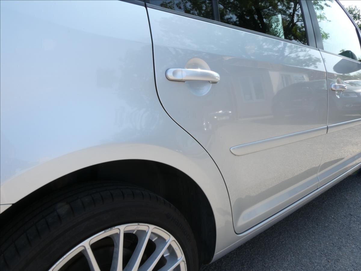 Volkswagen Touran MPV 1,4 l 103 kw