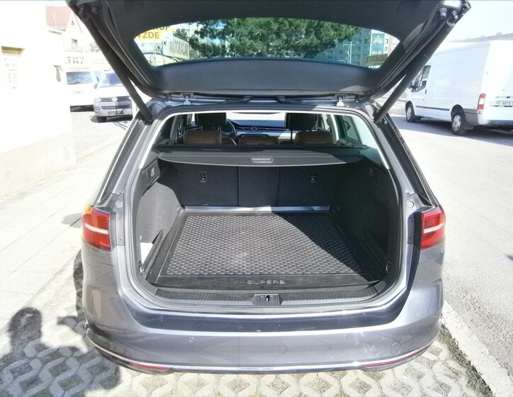 Volkswagen Passat Kombi 2,0 l 110 kw