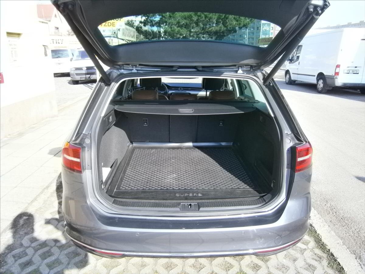 Volkswagen Passat Kombi 2,0 l 110 kw