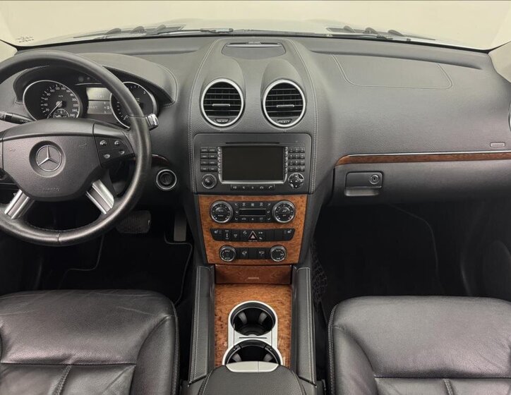 Mercedes-Benz GL SUV / Terénní 3,0 l 165 kw