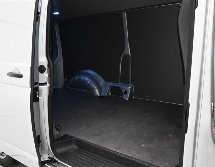 Volkswagen Transporter 11