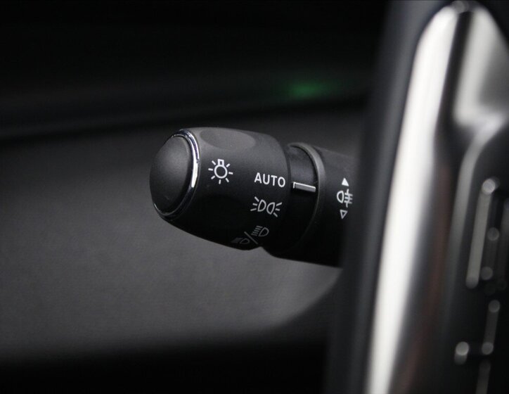 Peugeot 308 Hatchback 1,2 l 96 kw