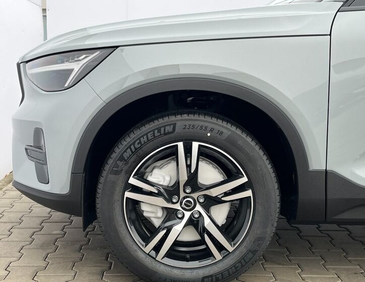 Volvo XC40 SUV 2,0 l 120 kw
