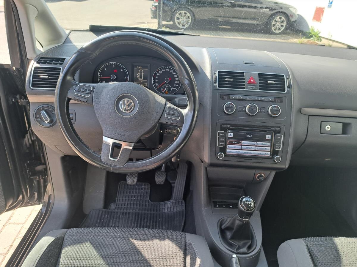 Volkswagen Touran Kombi 1,6 l 77 kw