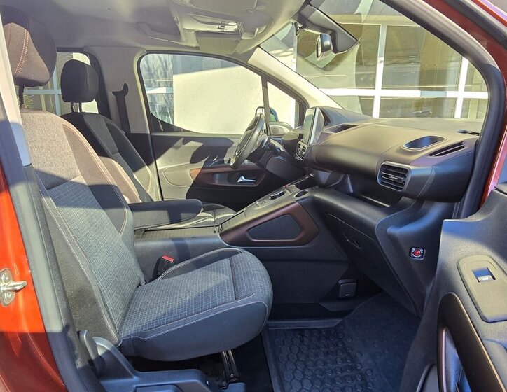 Peugeot Rifter VAN / Minibus 1,2 l 96 kw