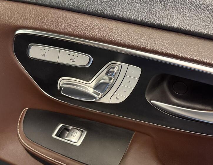 Mercedes-Benz Třídy V 15