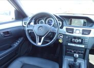 Mercedes-Benz Třídy E 19