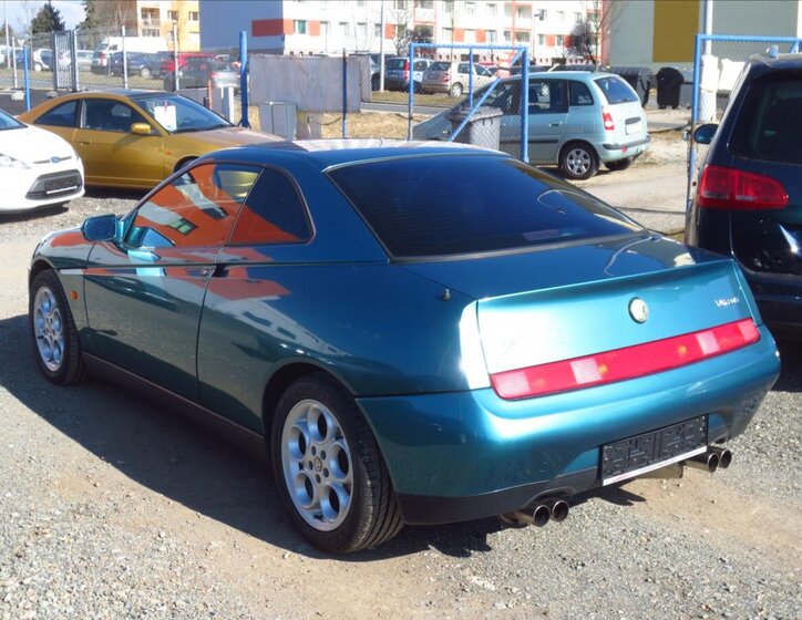 Alfa Romeo GTV 6