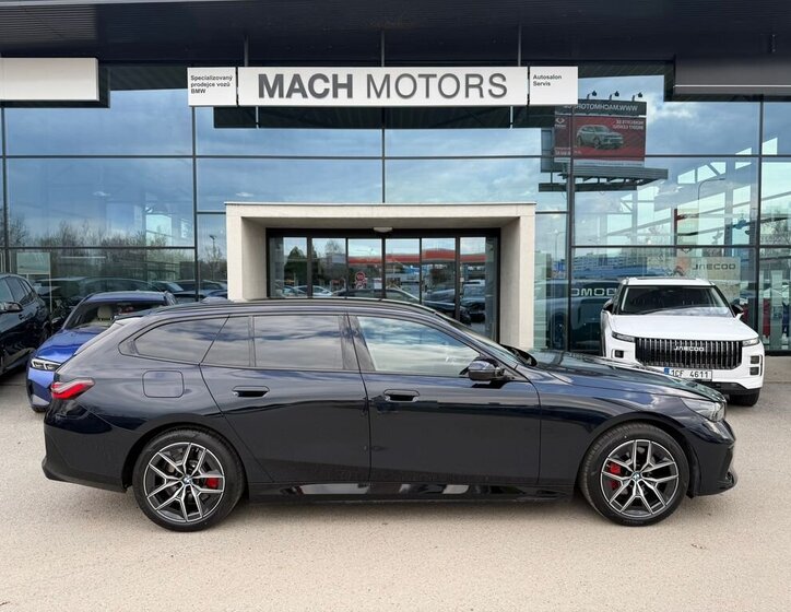 BMW Řada 5 Kombi 3,0 l 360 kw