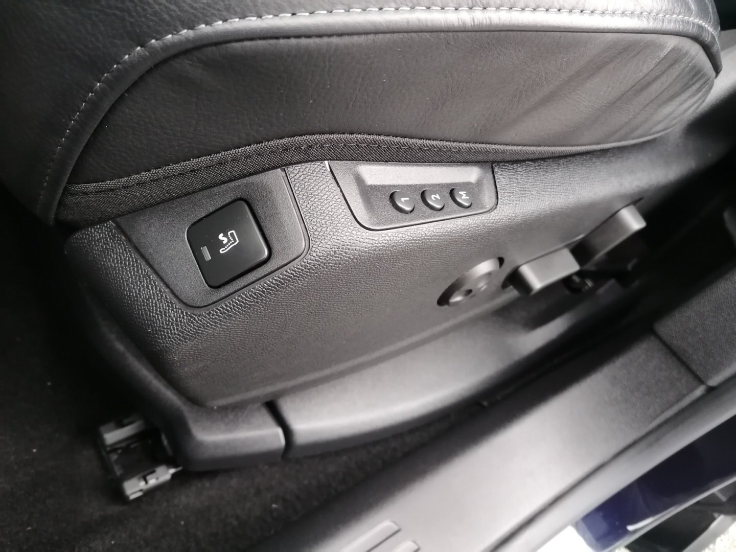 DS Automobiles DS7 Crossback