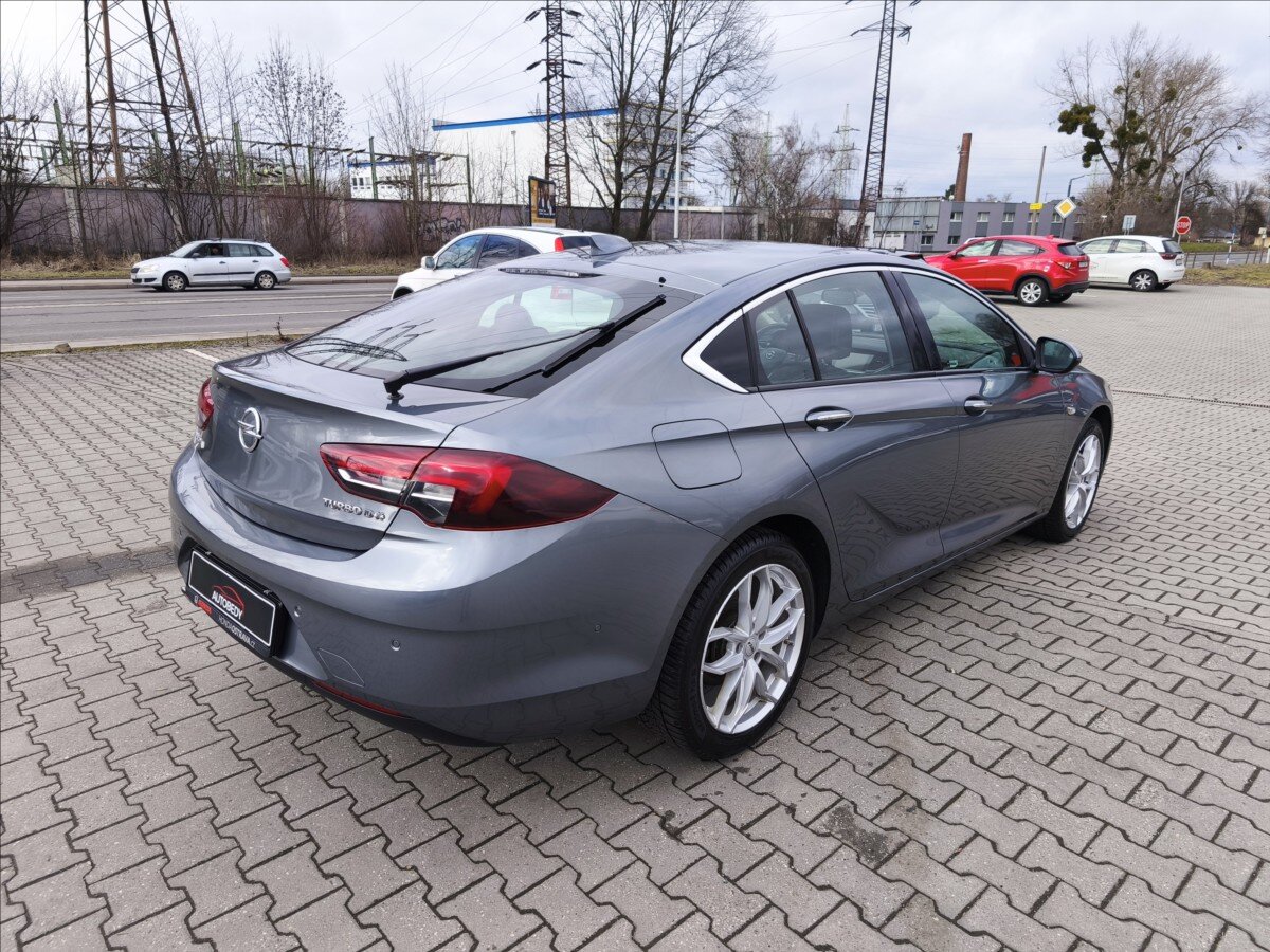 Opel Insignia Hatchback 2,0 l 125 kw
