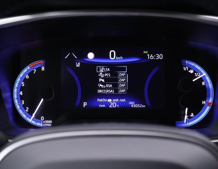 Toyota Corolla Sedan 1,5 l 92 kw