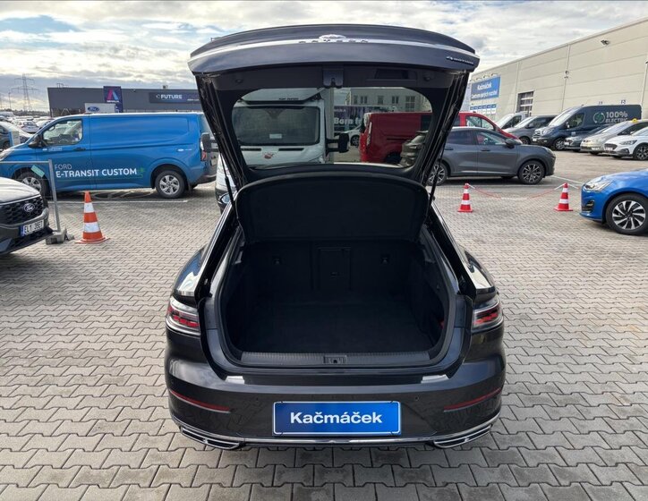 Volkswagen Arteon Liftback 2,0 l 206 kw