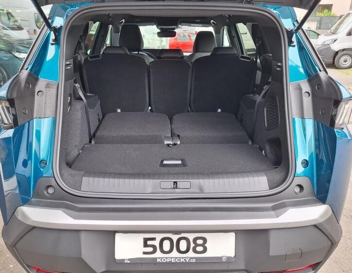 Peugeot 5008 6
