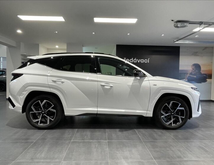 Hyundai Tucson SUV / Terénní 1,6 l 158 kw