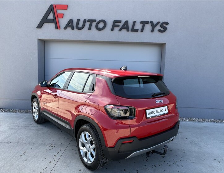 Jeep Avenger Sedan / Limuzína 1,2 l 74 kw