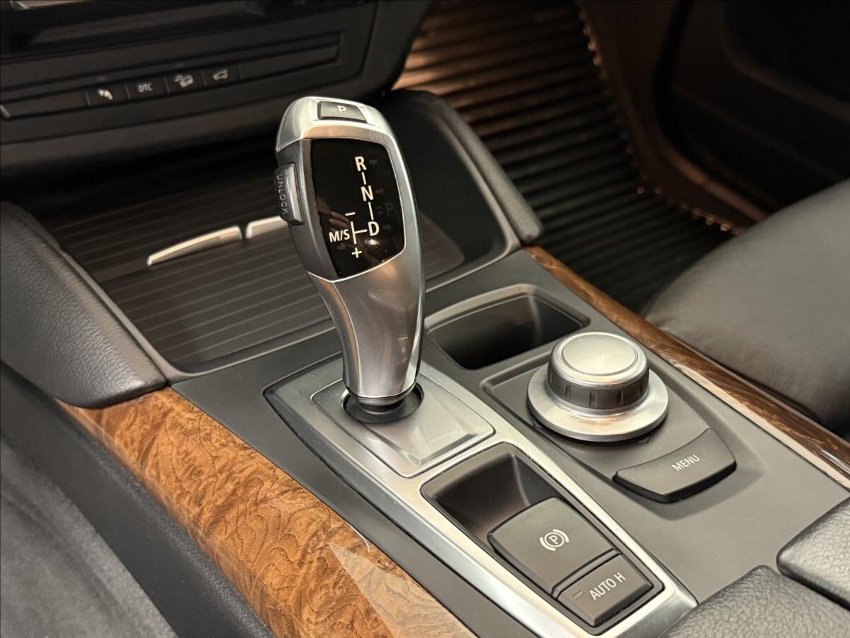 BMW X6 SUV / Terénní 3,0 l 225 kw