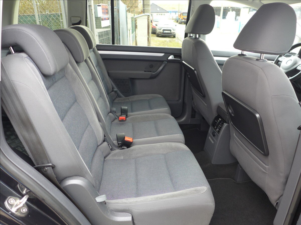 Volkswagen Touran Kombi 1,4 l 103 kw