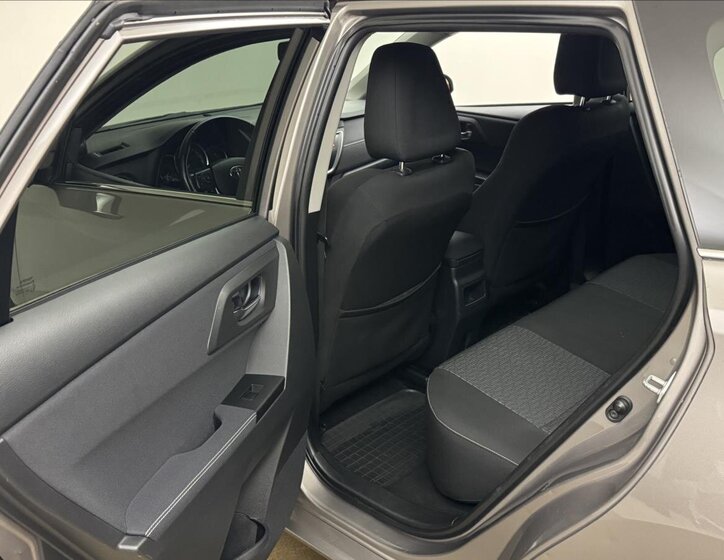 Toyota Auris Kombi 1,4 l 66 kw