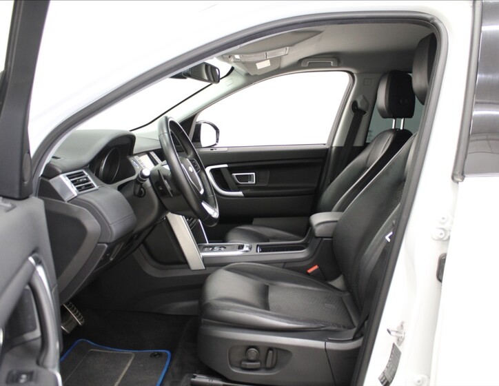 Land Rover Discovery Sport 6