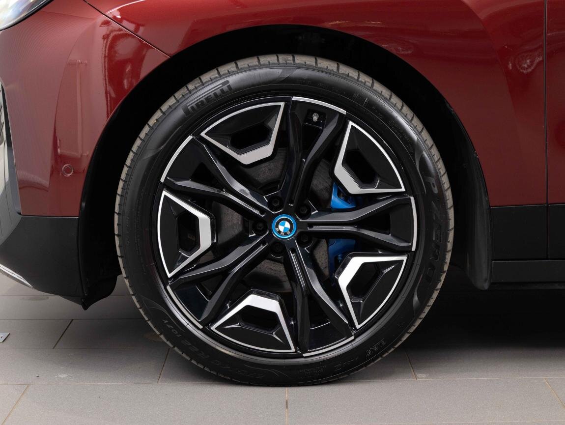 BMW iX SUV 0,0 240 kw