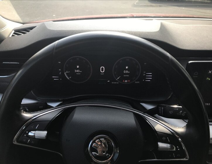 Škoda Octavia Sedan / Limuzína 1,5 l 110 kw