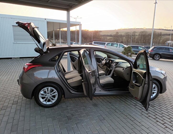 Hyundai i30 Hatchback 1,6 l 88 kw