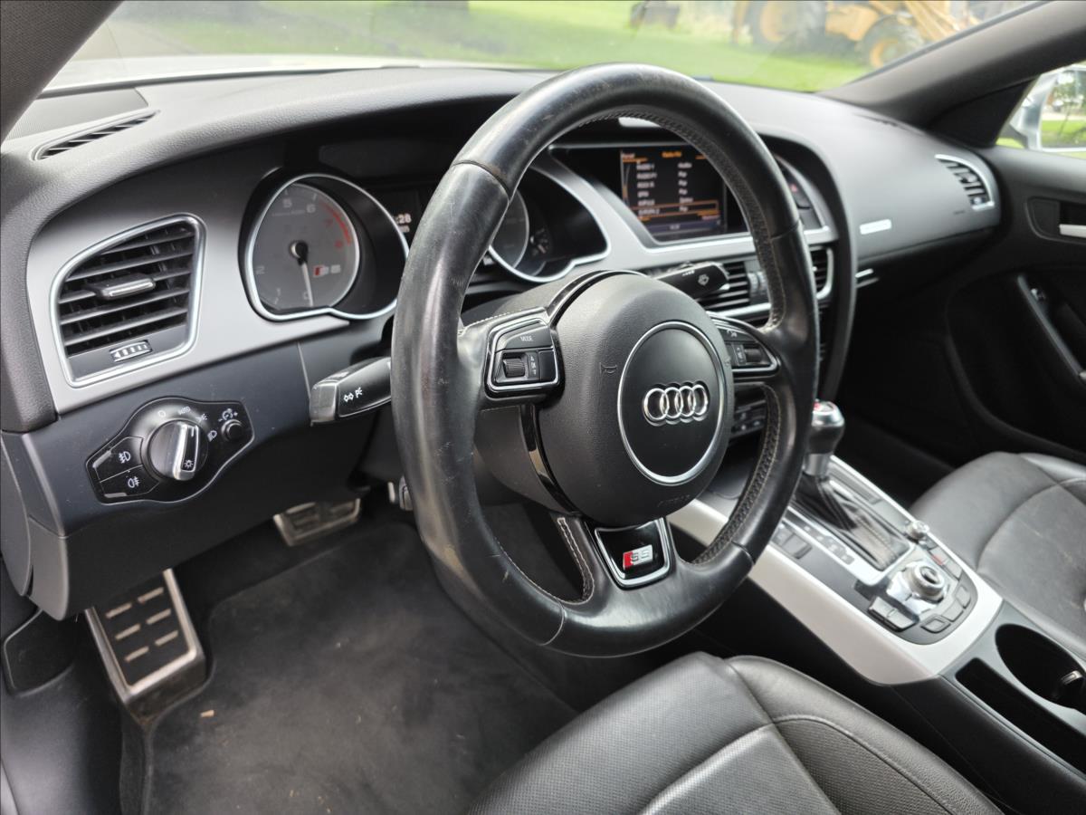 Audi S5