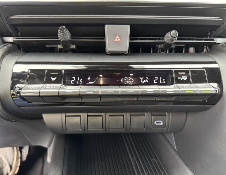 Toyota C-HR Hatchback 1,8 l 72 kw