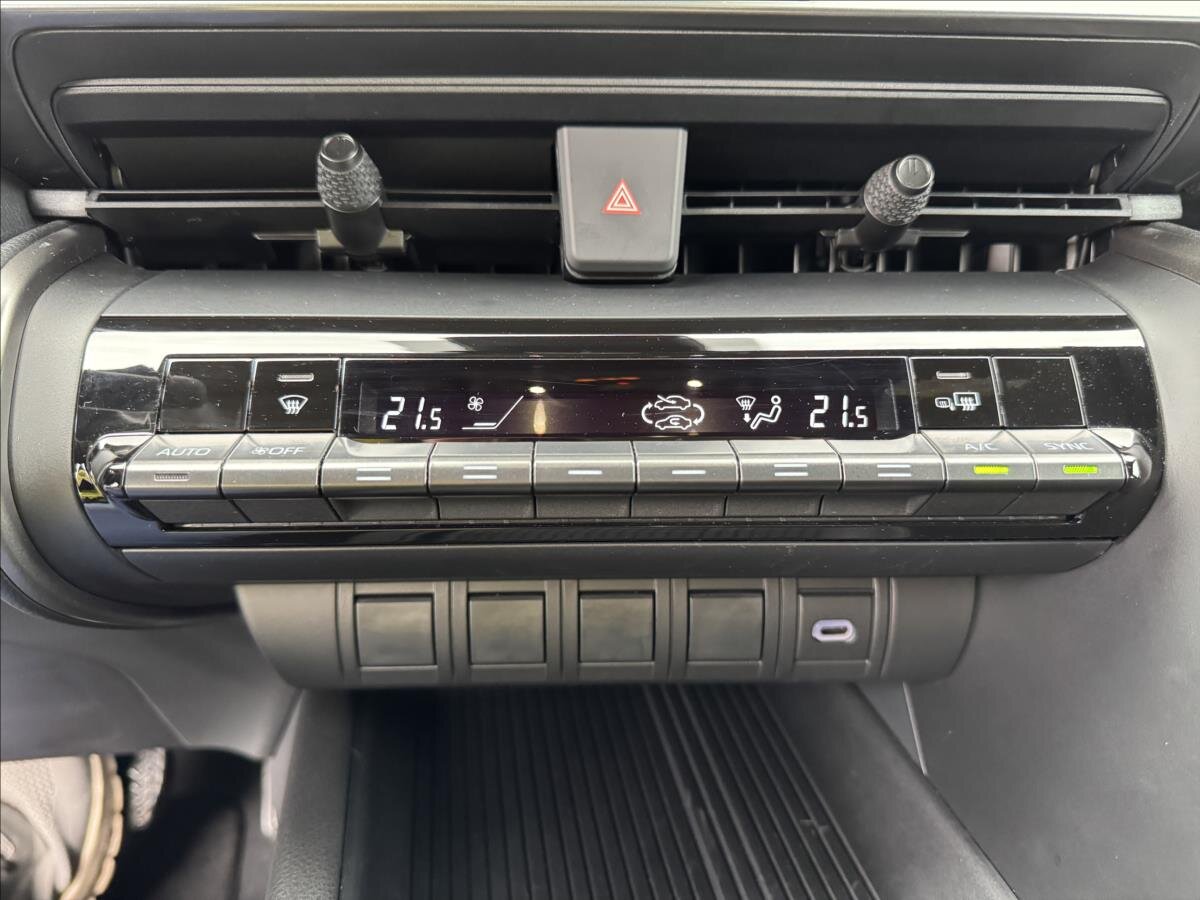 Toyota C-HR Hatchback 1,8 l 72 kw