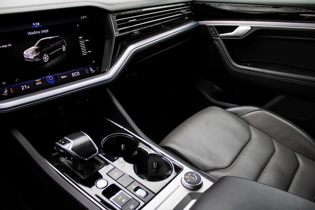 Volkswagen Touareg SUV 3,0 l 250 kw