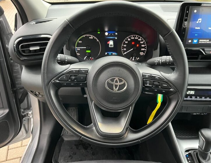 Toyota Yaris 20