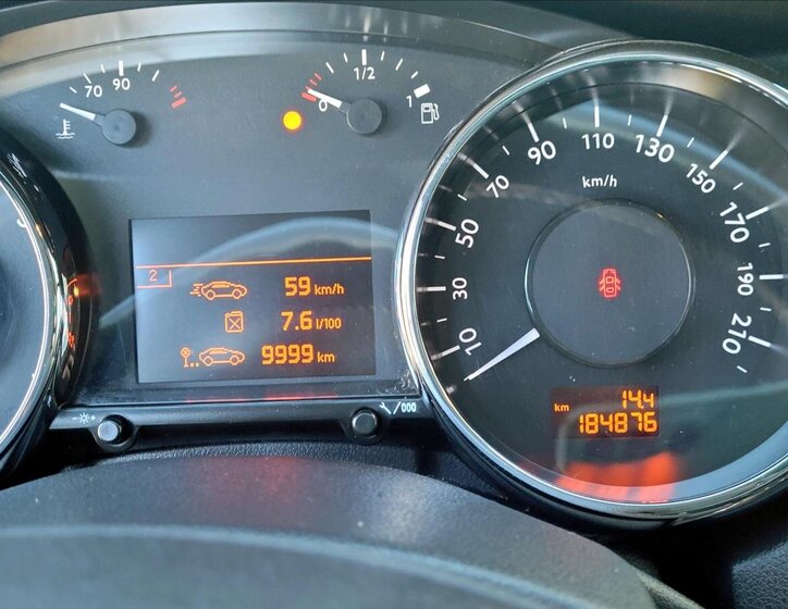 Peugeot 5008 MPV 1,6 l 115 kw