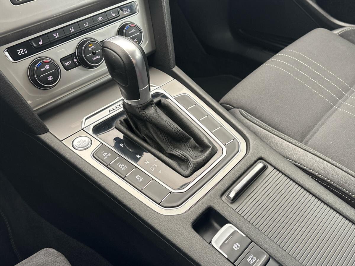 Volkswagen Passat Kombi 2,0 l 140 kw