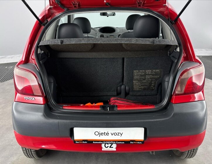 Toyota Yaris Hatchback 998,0 50 kw